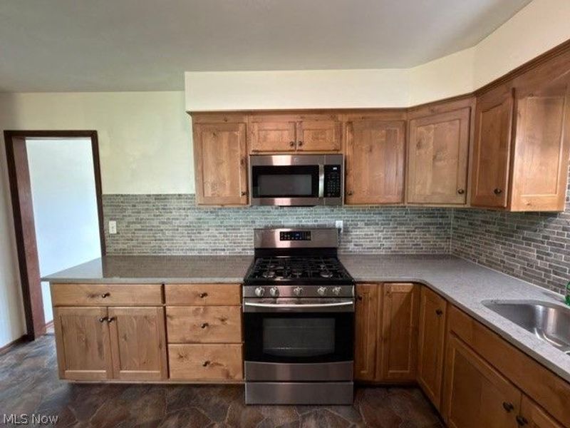 308 Snearly Drive, Marietta, OH 45750 Photo 17