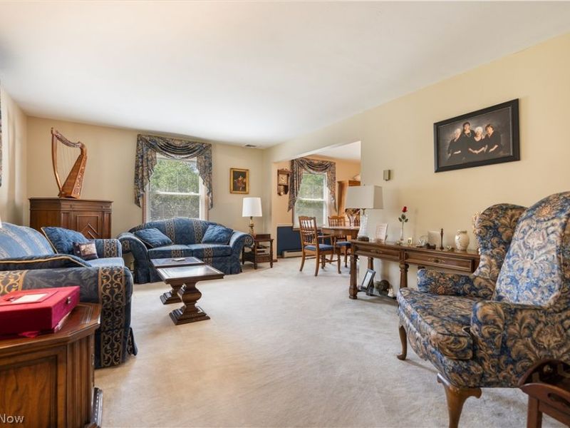 517 Winston Avenue NE, North Canton, OH 44720 Photo 6