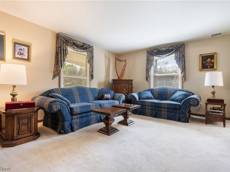 517 Winston Avenue NE, North Canton, OH 44720 Photo 7