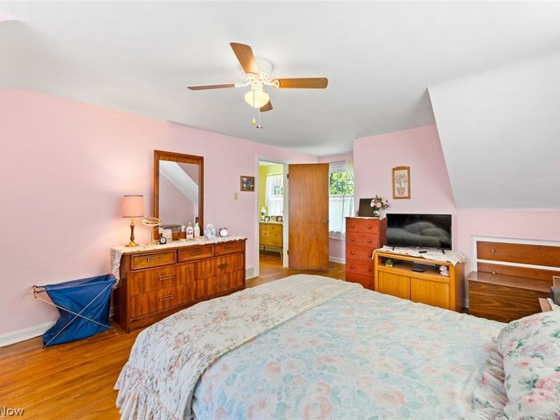 691 E Ford Avenue, Barberton, OH 44203 Photo 19