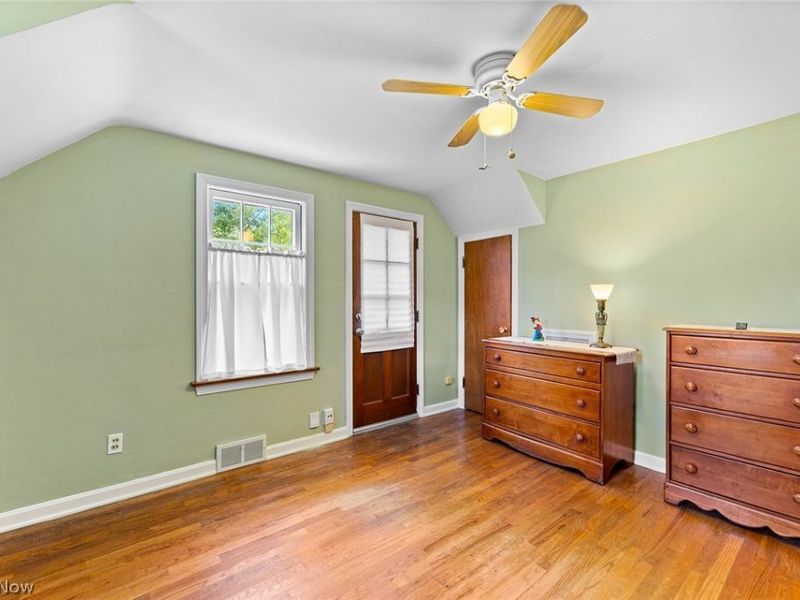 691 E Ford Avenue, Barberton, OH 44203 Photo 23