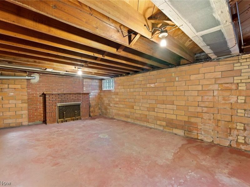 691 E Ford Avenue, Barberton, OH 44203 Photo 26