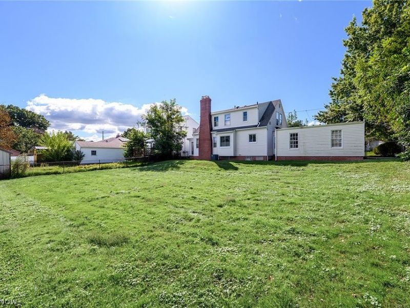 691 E Ford Avenue, Barberton, OH 44203 Photo 32