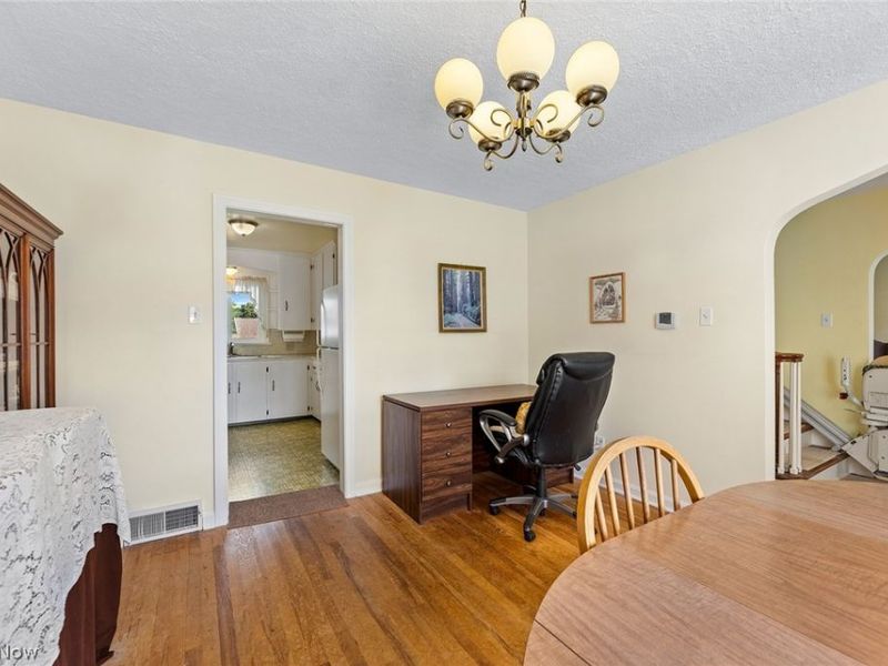 691 E Ford Avenue, Barberton, OH 44203 Photo 7