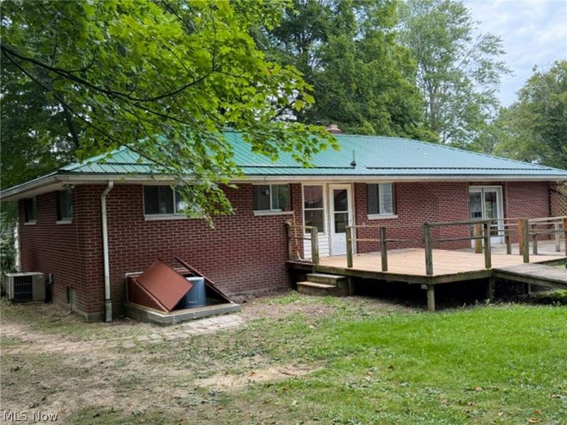 6464 Mahoning Avenue NE, Alliance, OH 44601 Photo 4