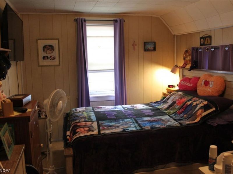 3748 Cress Road, Cleveland, OH 44111 Photo 8