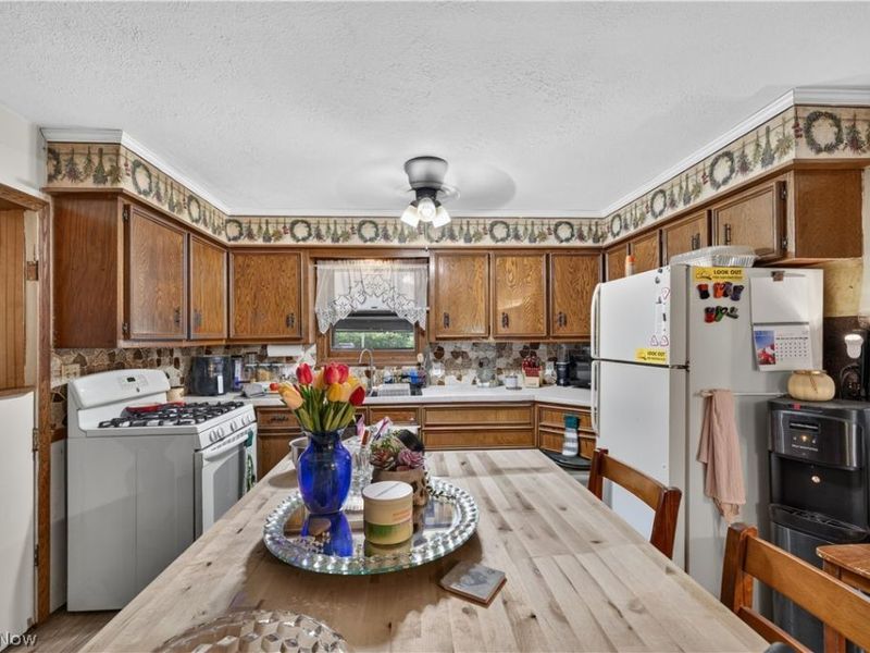 3284 Klages Boulevard, Tallmadge, OH 44278 Photo 12