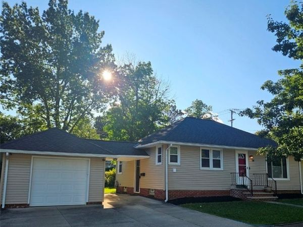 14 Thames Avenue , Bedford, OH 44146