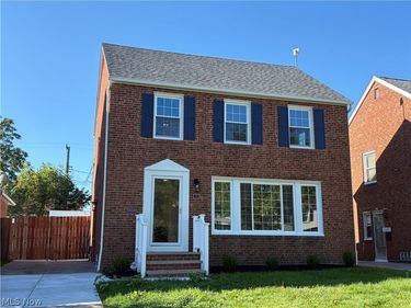 17012 Eldamere Avenue , Cleveland, OH 44128