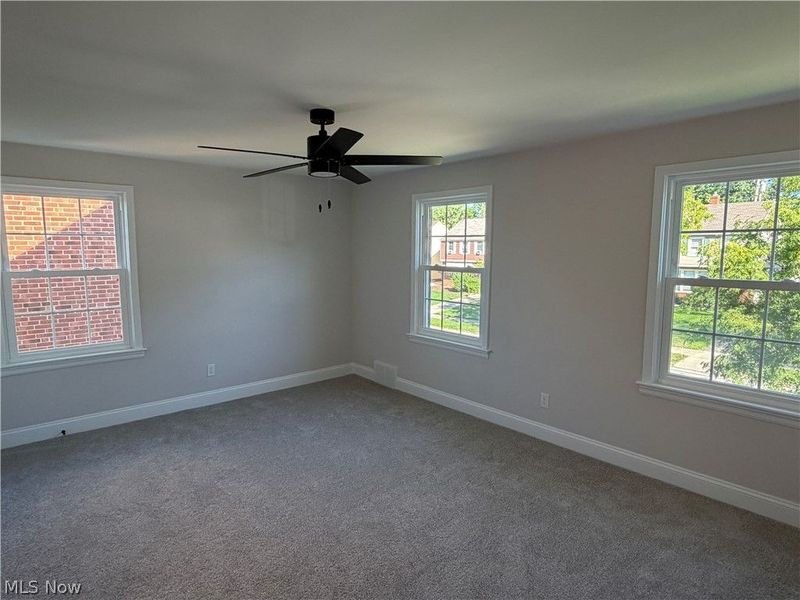 17012 Eldamere Avenue, Cleveland, OH 44128 Photo 22