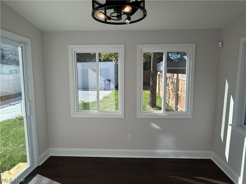 17012 Eldamere Avenue, Cleveland, OH 44128 Photo 9