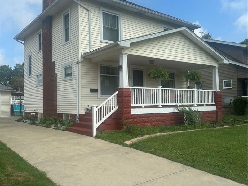 857 Baker Avenue NW, New Philadelphia, OH 44663 Photo 2