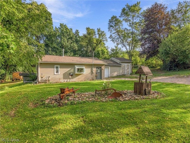 11451 Lloyd Street NW, Canal Fulton, OH 44614 Photo 3