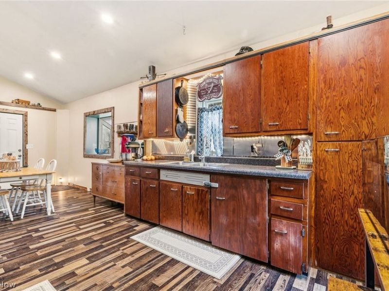 11451 Lloyd Street NW, Canal Fulton, OH 44614 Photo 8
