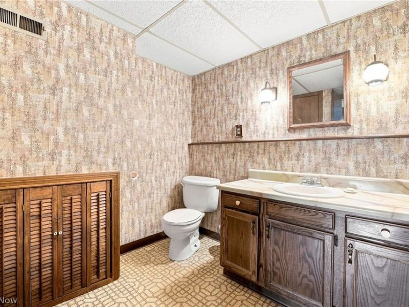 8 Sioux Trail, Girard, OH 44420 Photo 24