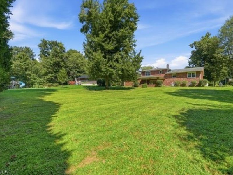 8 Sioux Trail, Girard, OH 44420 Photo 28