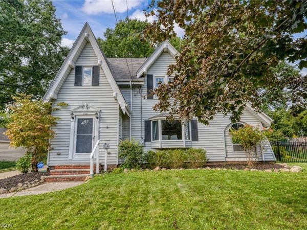 1721 Grant Avenue, Cuyahoga Falls, OH 44223