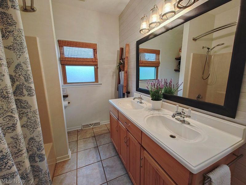 10505 Struthers Road , New Middletown, OH 44442 Photo 14