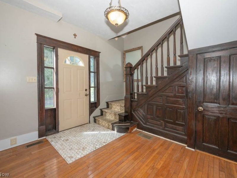 452 E Main Street, East Palestine, OH 44413 Photo 11
