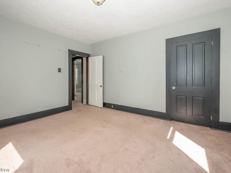 452 E Main Street, East Palestine, OH 44413 Photo 16