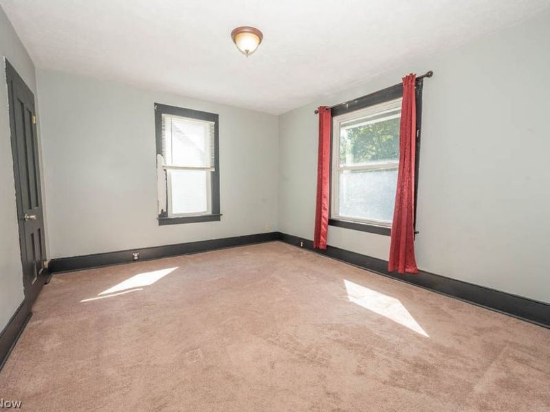 452 E Main Street, East Palestine, OH 44413 Photo 17