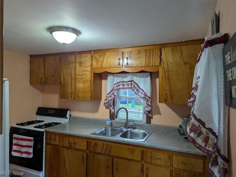2809 Brady Lake Road , Ravenna, OH 44266 Photo 6