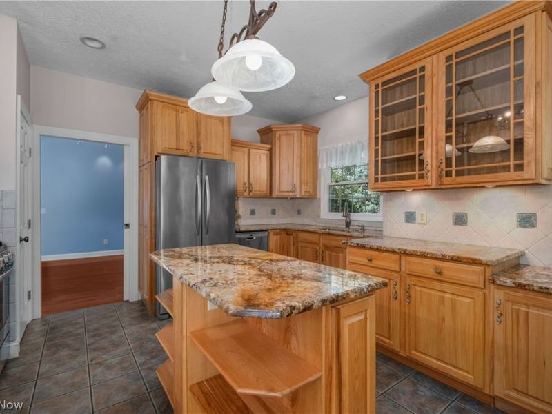 8955 Easton Street NE, Louisville, OH 44641 Photo 12