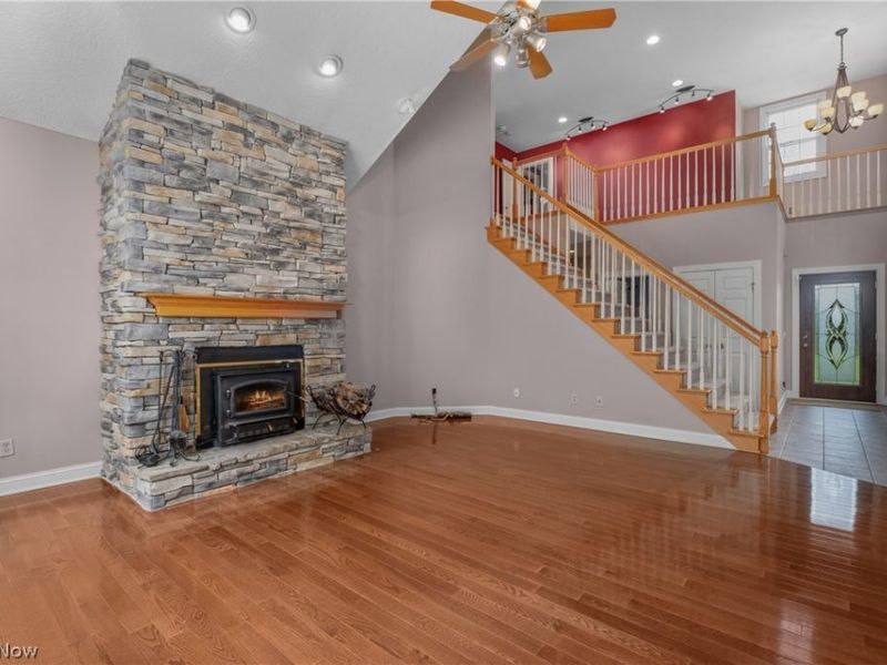 8955 Easton Street NE, Louisville, OH 44641 Photo 18