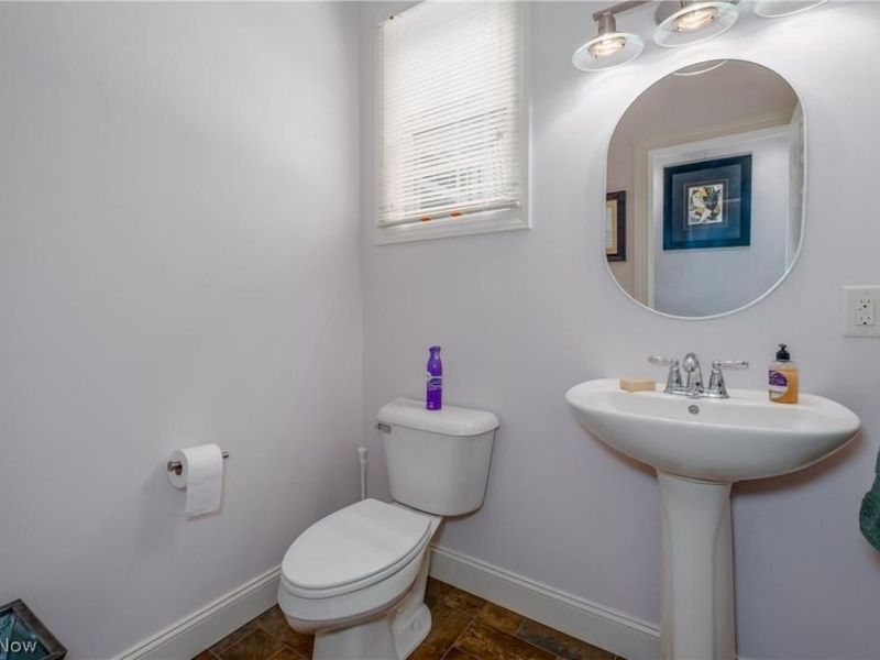 8955 Easton Street NE, Louisville, OH 44641 Photo 27