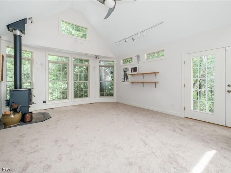 8955 Easton Street NE, Louisville, OH 44641 Photo 29