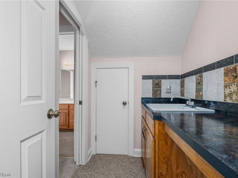 8955 Easton Street NE, Louisville, OH 44641 Photo 38