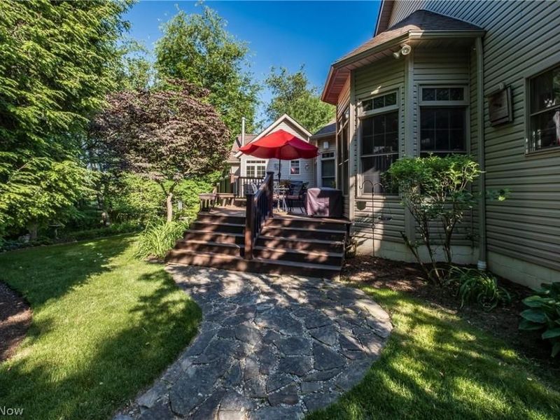 8955 Easton Street NE, Louisville, OH 44641 Photo 9