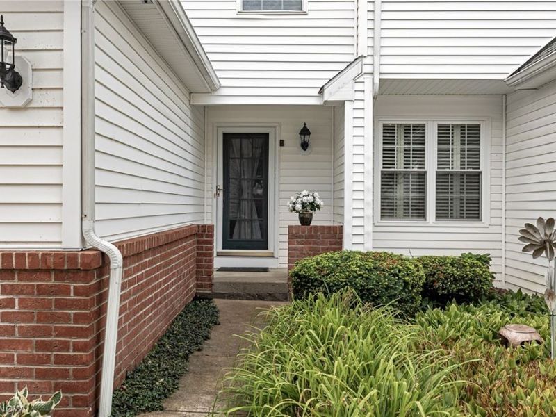 36447 N Reserve Circle, Avon, OH 44011 Photo 2