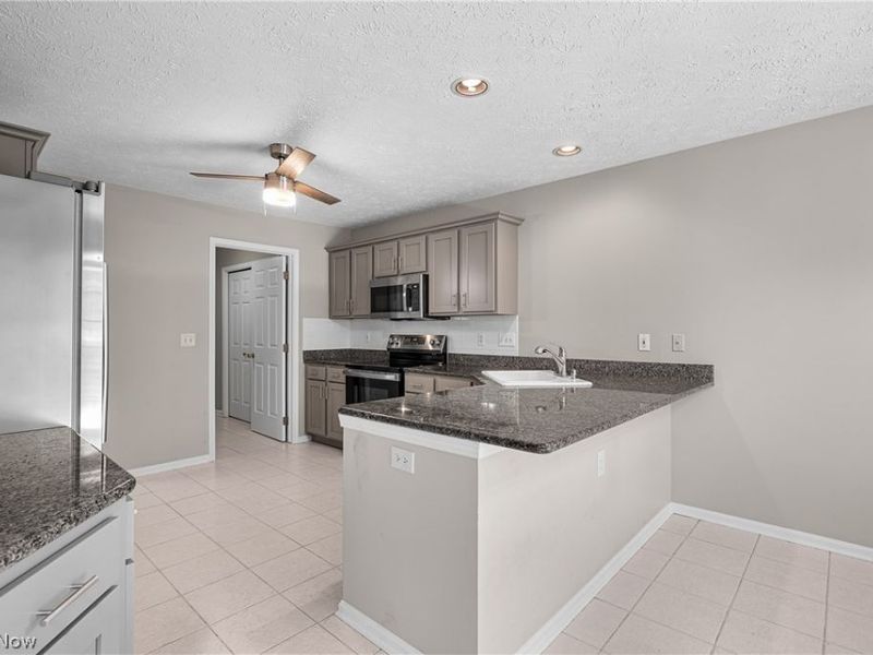 36447 N Reserve Circle, Avon, OH 44011 Photo 8