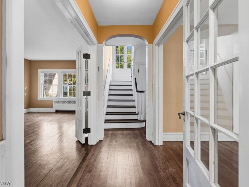 3207 Chadbourne Road, Shaker Heights, OH 44120 Photo 3