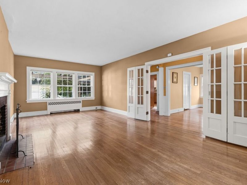 3207 Chadbourne Road, Shaker Heights, OH 44120 Photo 5