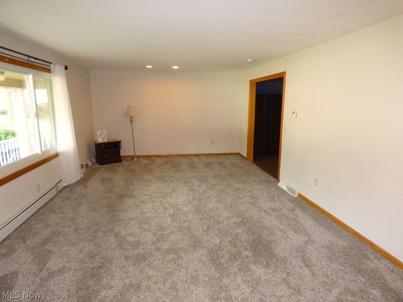 8524 Sleepy Hollow Drive NE, Howland, OH 44484 Photo 10