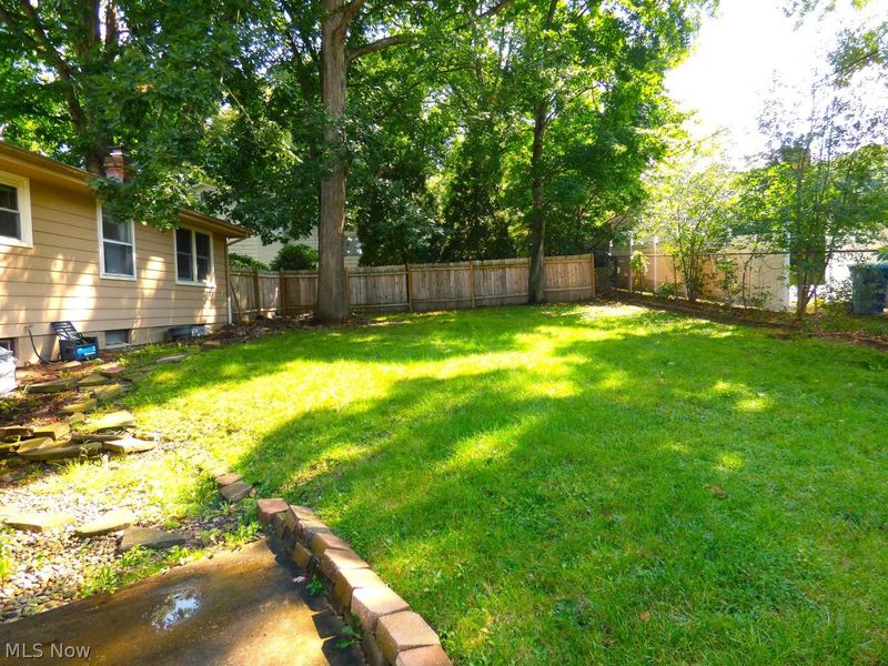 8524 Sleepy Hollow Drive NE, Howland, OH 44484 Photo 34