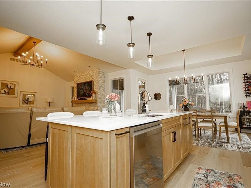 1645 Woodland Circle, Poland, OH 44514 Photo 5