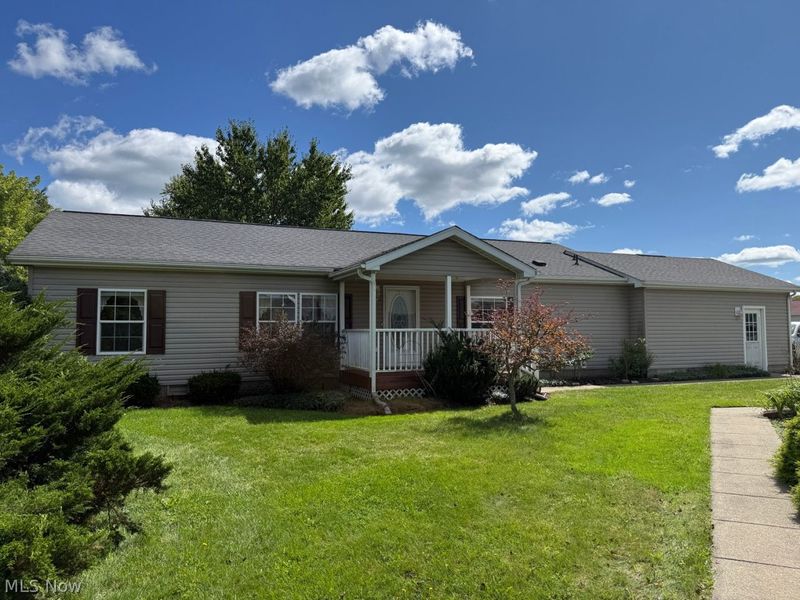 223 NW Polaris Drive, Dover, OH 44622 Photo 2