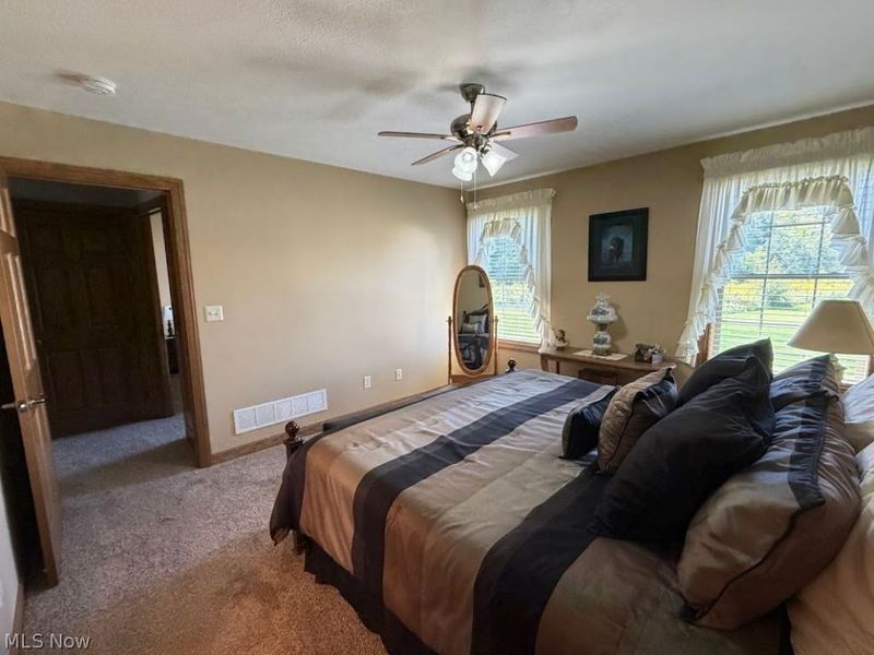 324 Gasser Circle SE, New Philadelphia, OH 44663 Photo 12