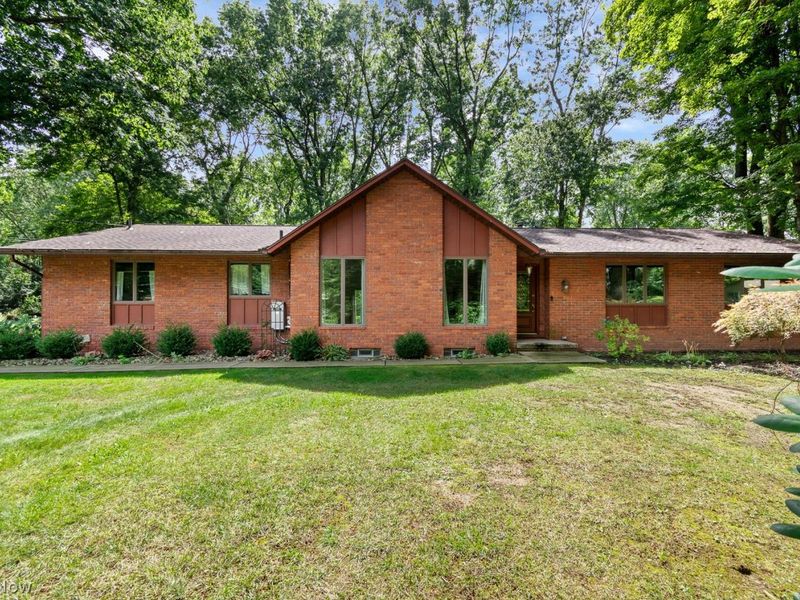 3720 Orion Street NW, North Canton, OH 44720 Photo 1