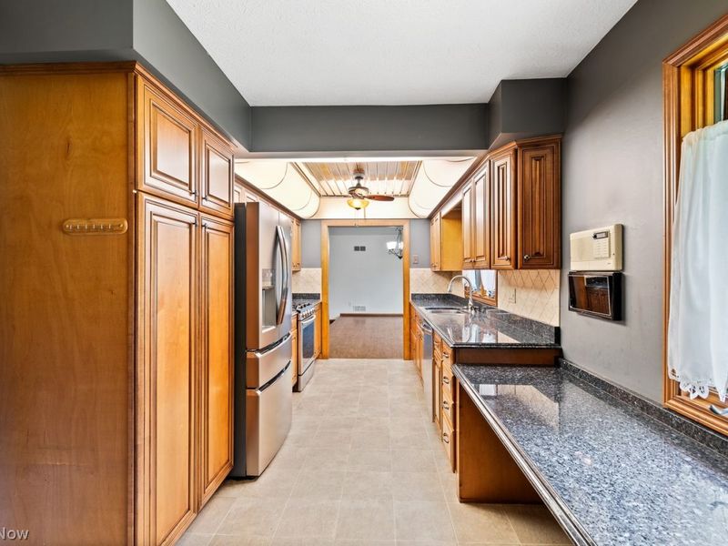 3720 Orion Street NW, North Canton, OH 44720 Photo 9