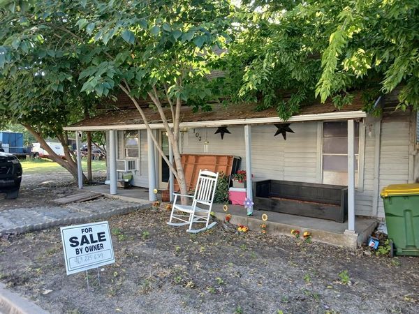 103 S Williams Street, West, TX 76691