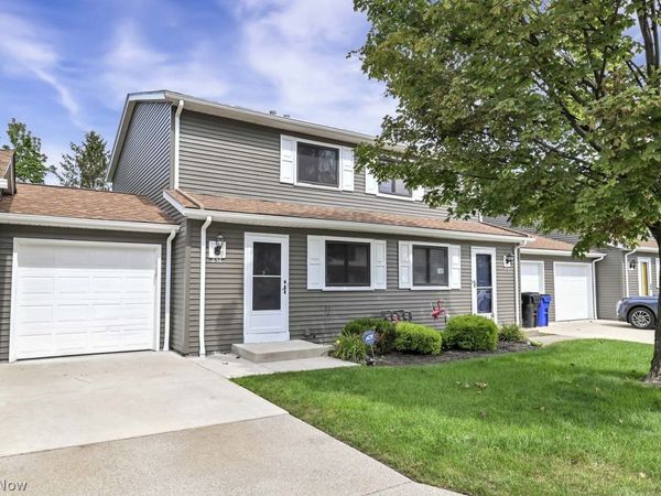 856 Gino Lane, Cleveland, OH 44109