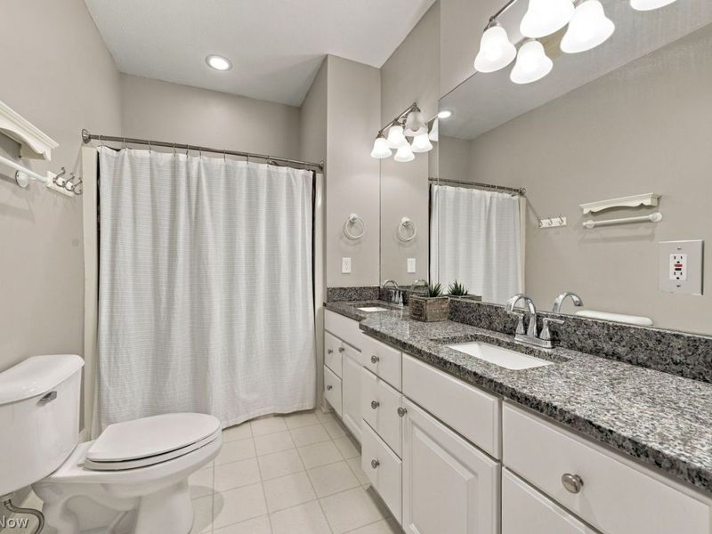 7596 N Vinemont Court, Hudson, OH 44236 Photo 11