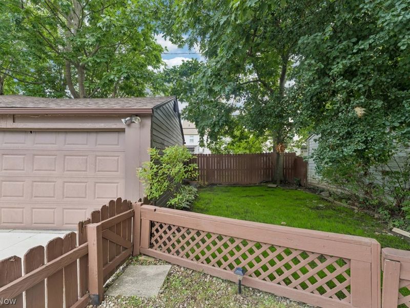 4305 Groveland Road, University Heights, OH 44118 Photo 29