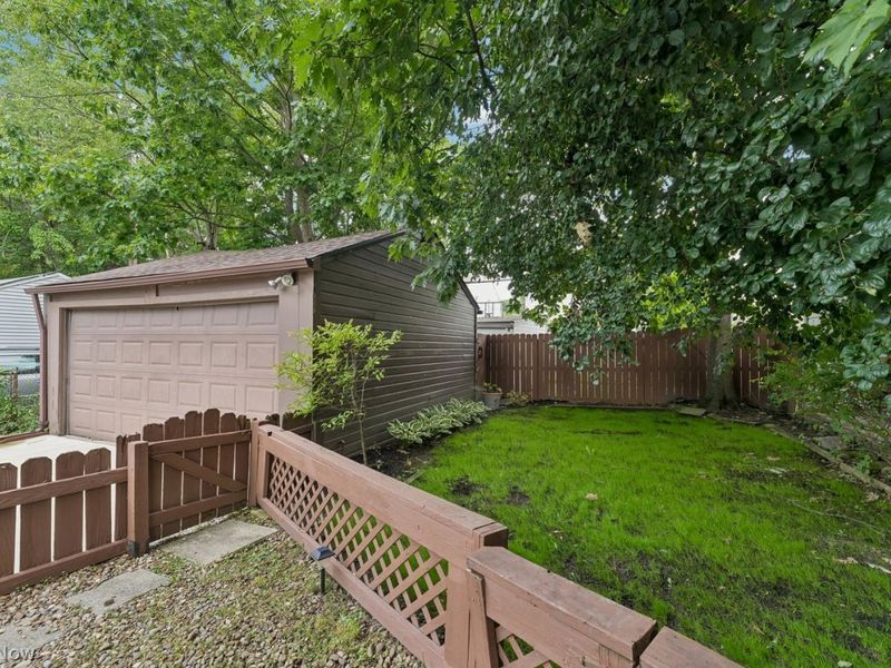 4305 Groveland Road, University Heights, OH 44118 Photo 31