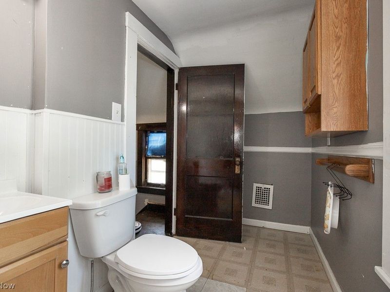 4106 Stickney Avenue, Cleveland, OH 44109 Photo 10