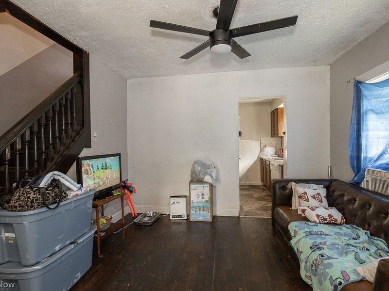 4106 Stickney Avenue, Cleveland, OH 44109 Photo 4